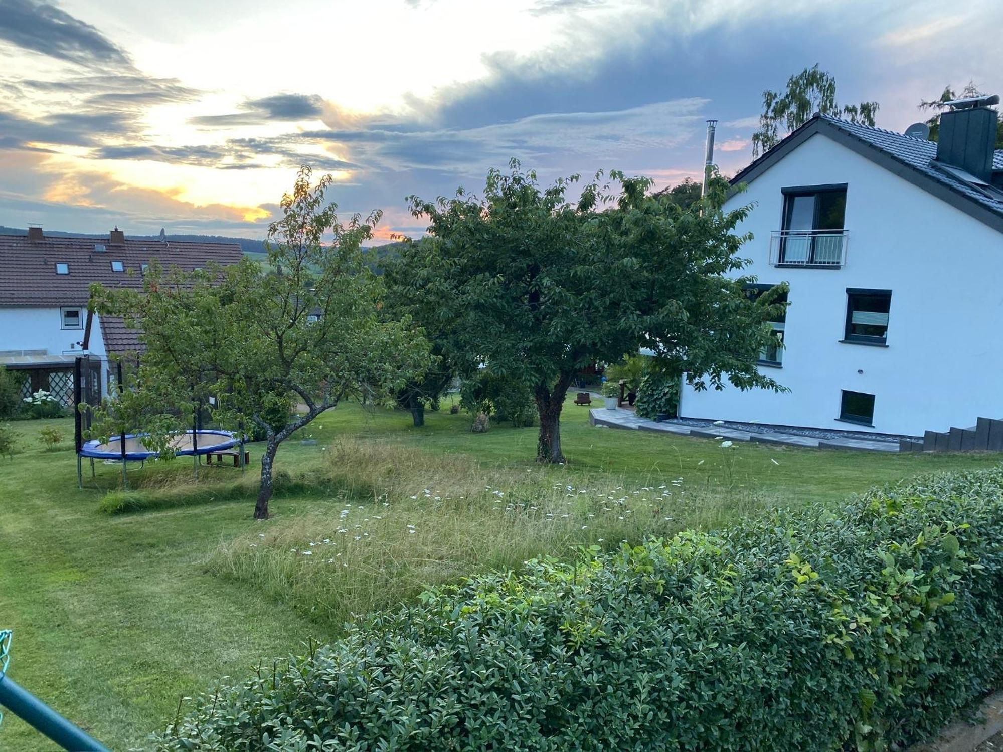 Naumburg  Ferienwohnung "Bei Freunden" מראה חיצוני תמונה